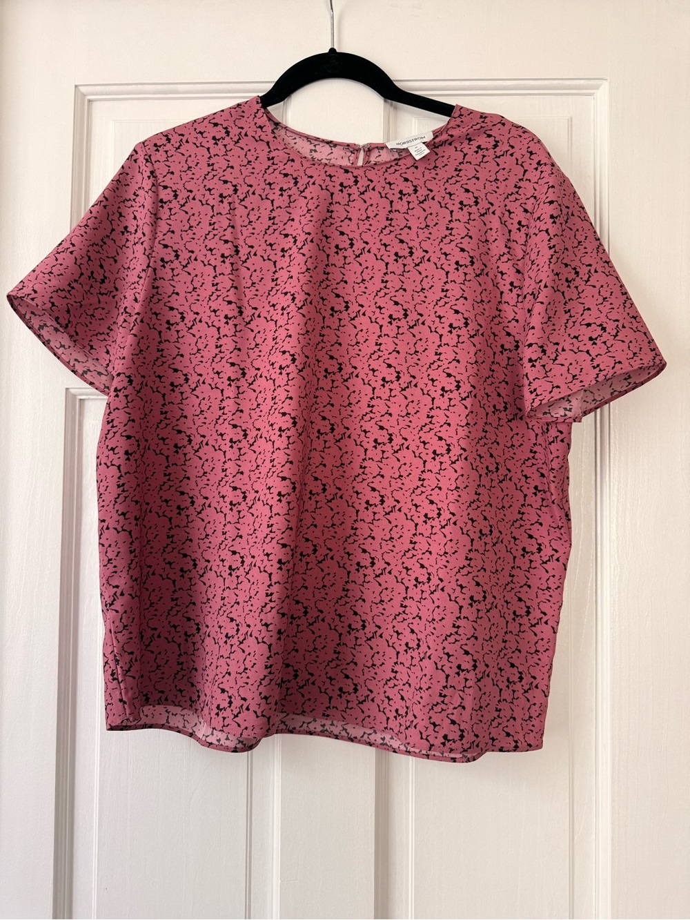 Nordstrom Pink Black Floral Abstract Print Keyhole Back Short Sleeve Top Size M